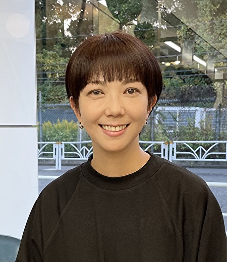 俳優　藤 貴子