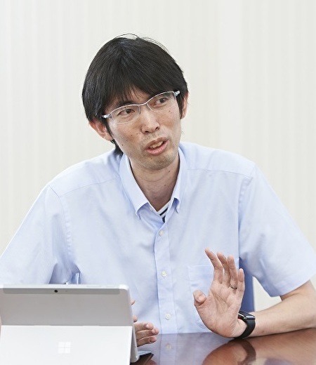 青山学院初等部講師　井村 裕